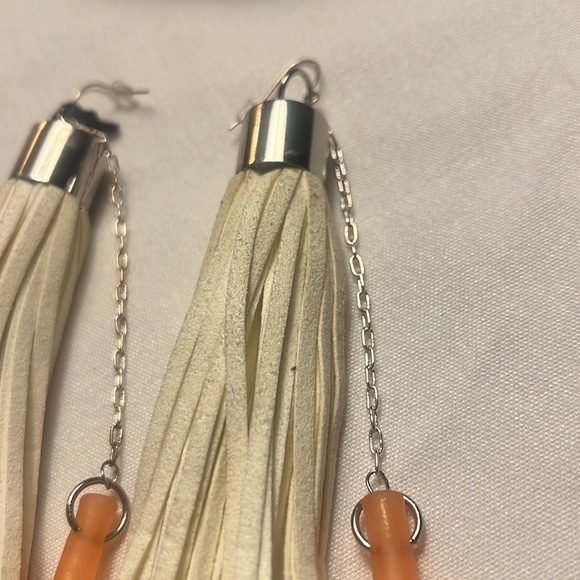 Earplug Earrings - Picture 3 of 4